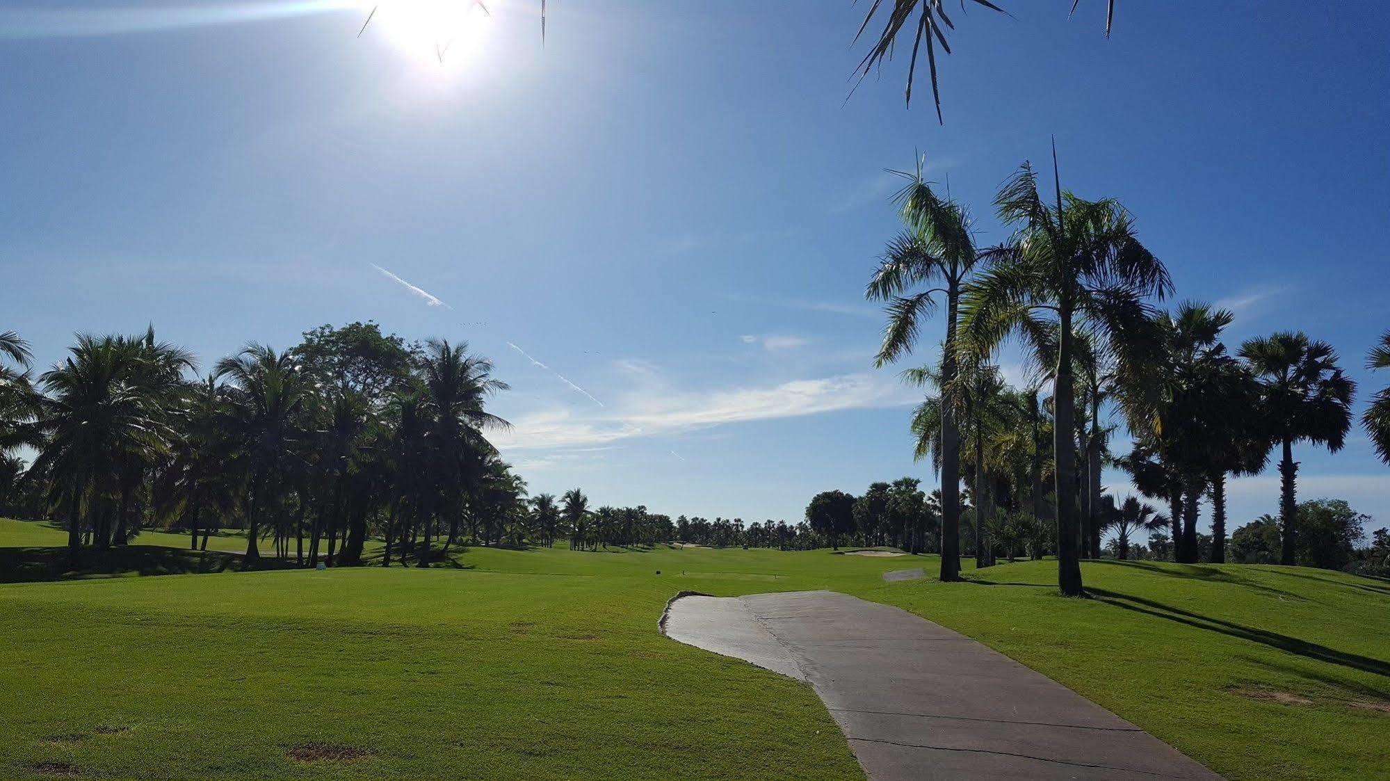 Suwan Golf & Country Club Ξενοδοχείο Nakhon Pathom Εξωτερικό φωτογραφία