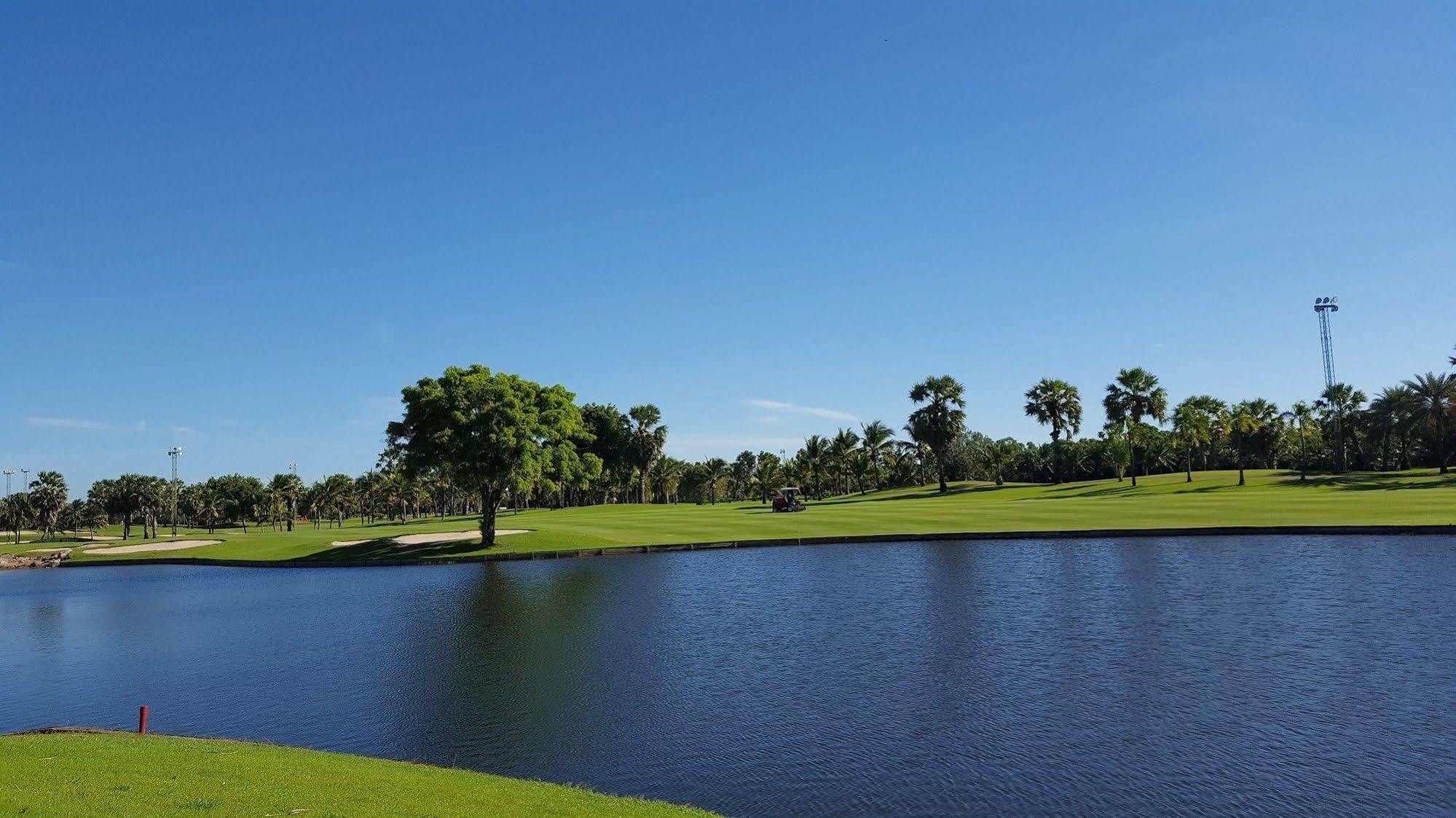 Suwan Golf & Country Club Ξενοδοχείο Nakhon Pathom Εξωτερικό φωτογραφία