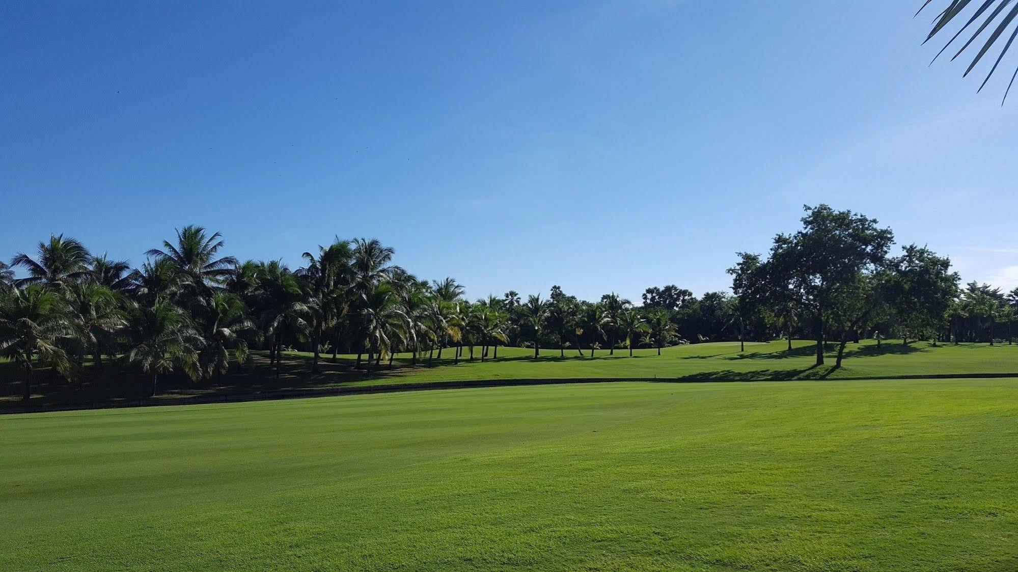 Suwan Golf & Country Club Ξενοδοχείο Nakhon Pathom Εξωτερικό φωτογραφία